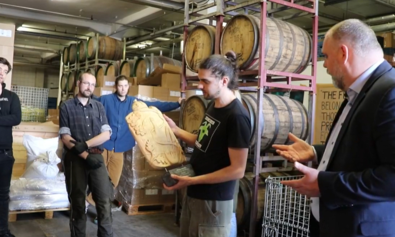 Mitra Award uitgereikt aan Nevel in Nijmegen